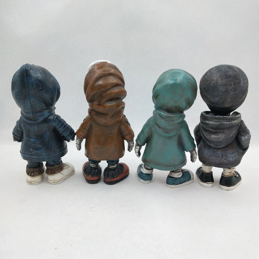 1Pcs Cool Skeleton Figurine – Miniature Skull Resin Sculpture for Halloween Decor