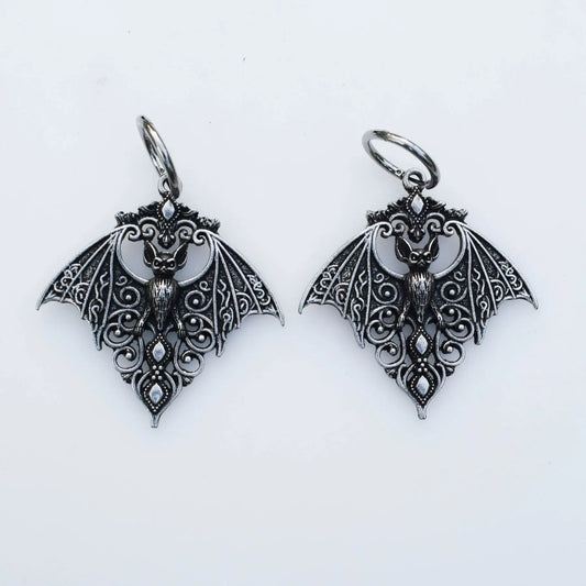 New Gothic Vampire Bat Pendant Earrings – Mysterious Style for Halloween & Beyond
